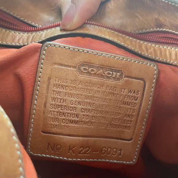 Coach 90’s clasp closure classic monogram - Picture 12 of 15